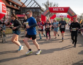 Polmaraton-Pruszcz-100