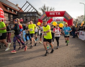 Polmaraton-Pruszcz-90